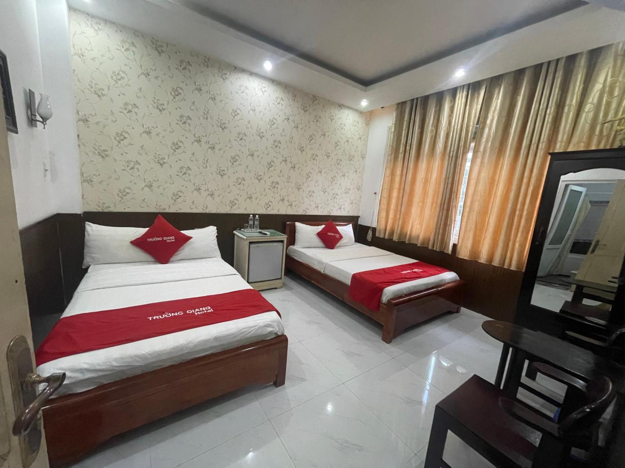 Oyo 553 Truong Giang Hotel Da Nang Esterno foto