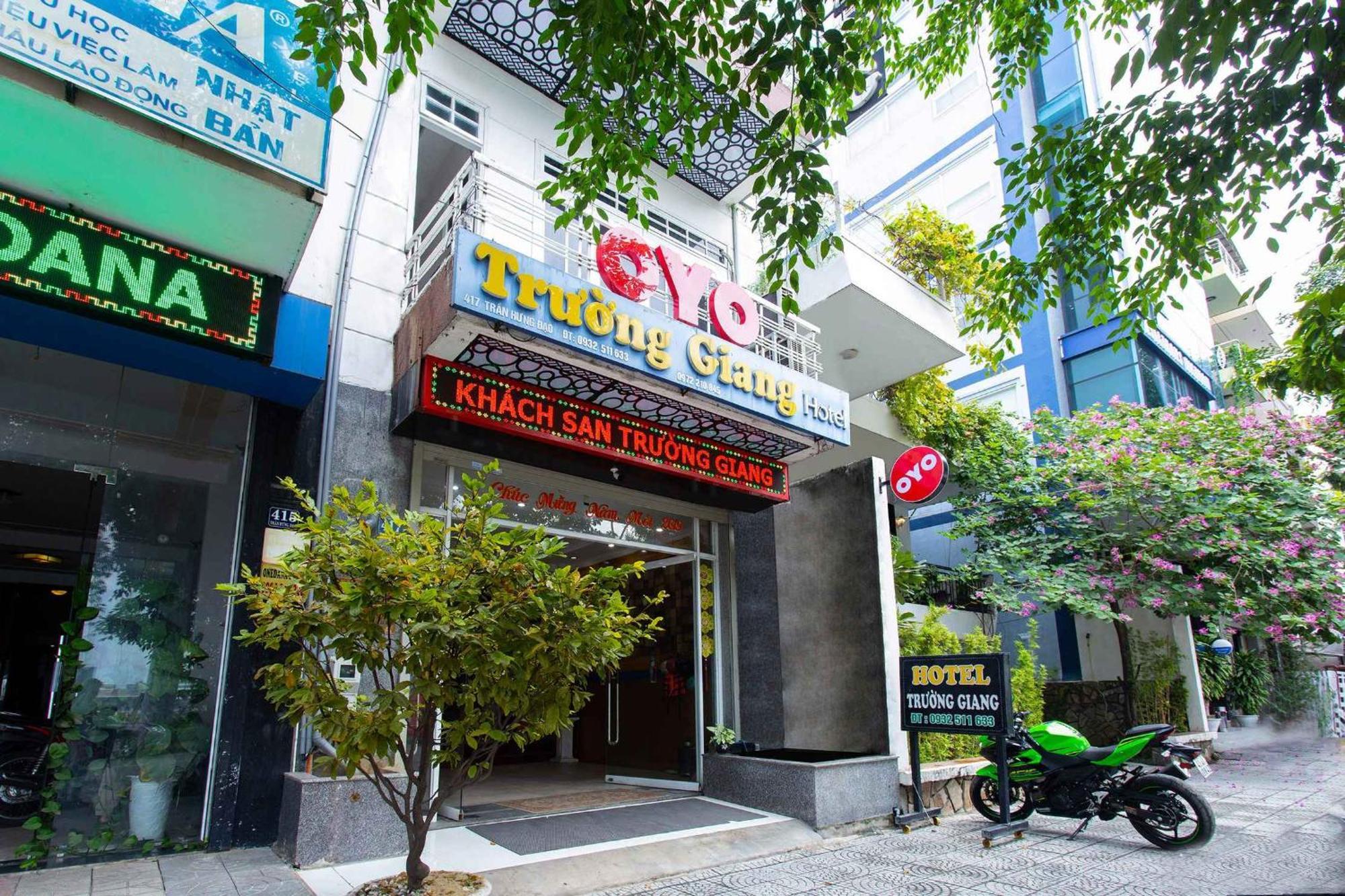 Oyo 553 Truong Giang Hotel Da Nang Esterno foto