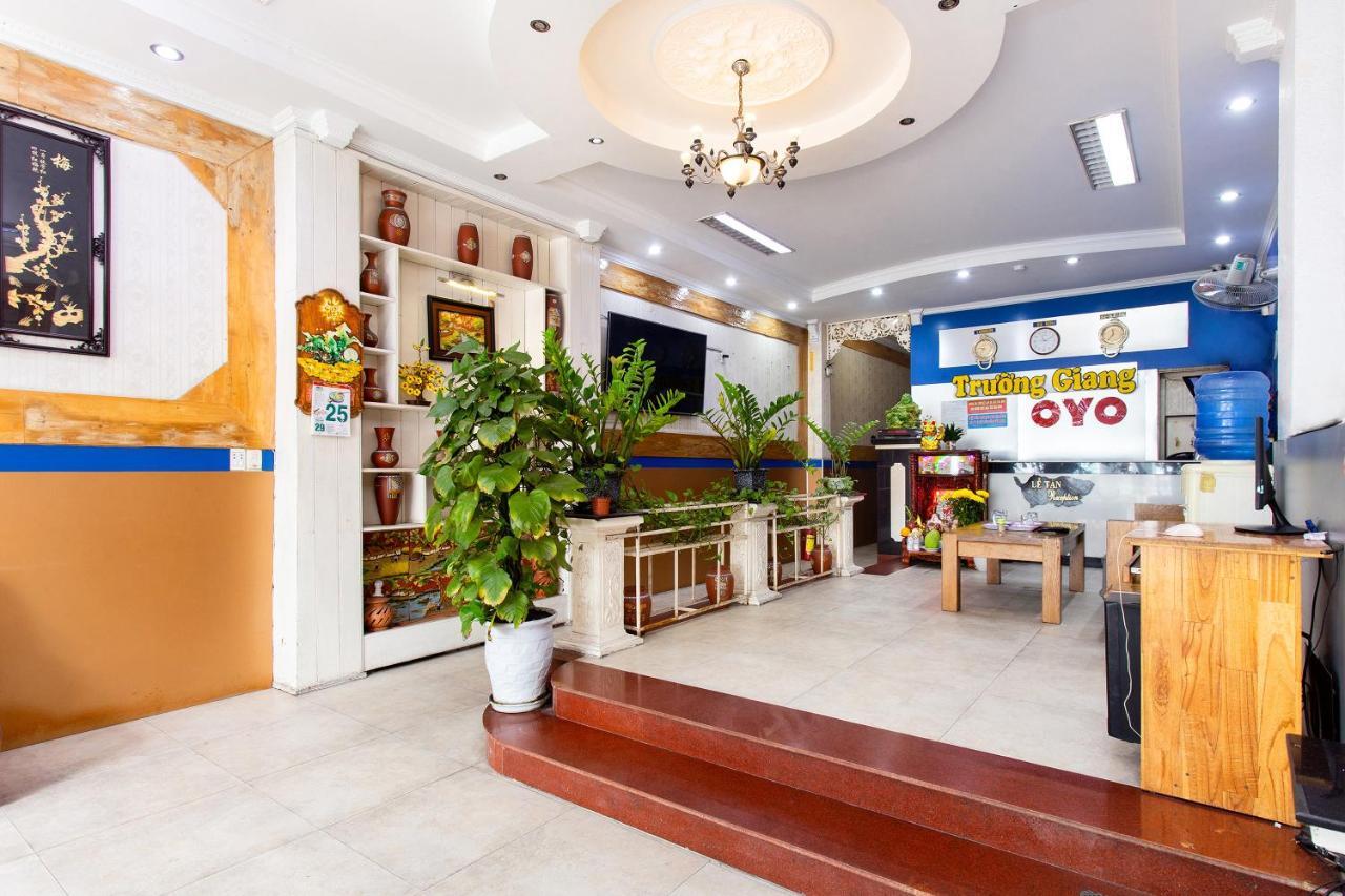 Oyo 553 Truong Giang Hotel Da Nang Esterno foto
